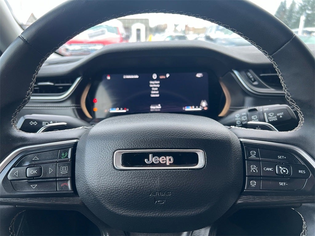 2023 Jeep Grand Cherokee L Laredo