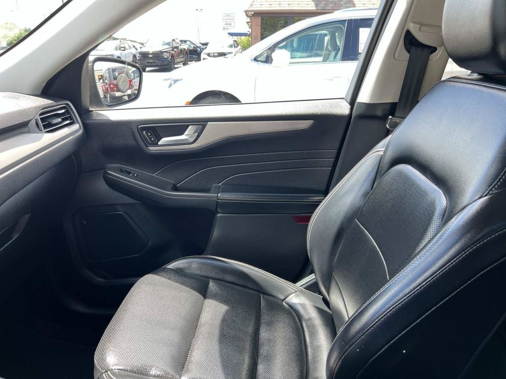 2021 Ford Escape SEL