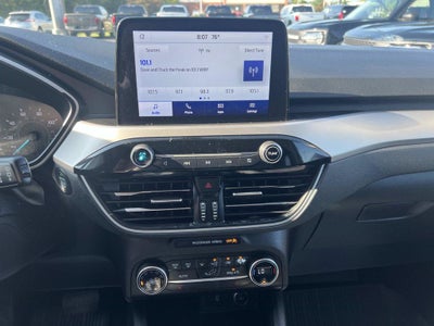 2020 Ford Escape SE