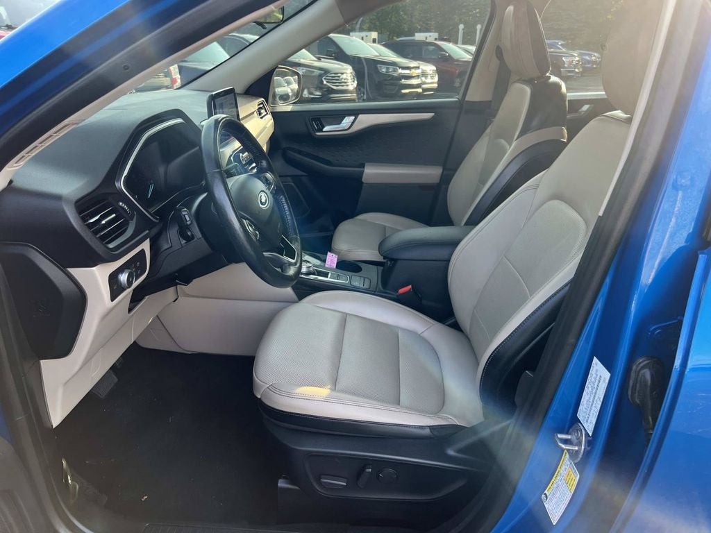 2020 Ford Escape SEL