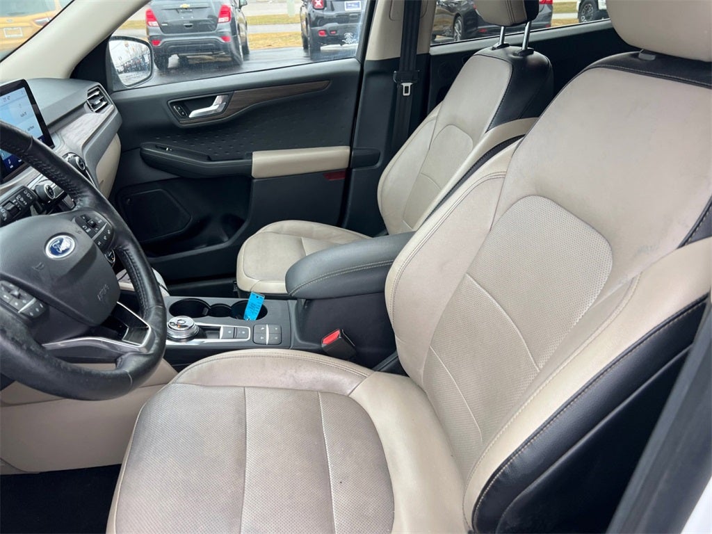 2020 Ford Escape Titanium