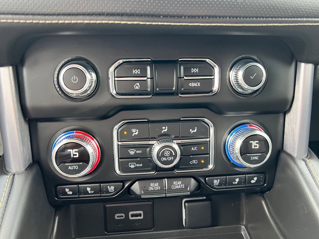 2024 GMC Yukon SLT