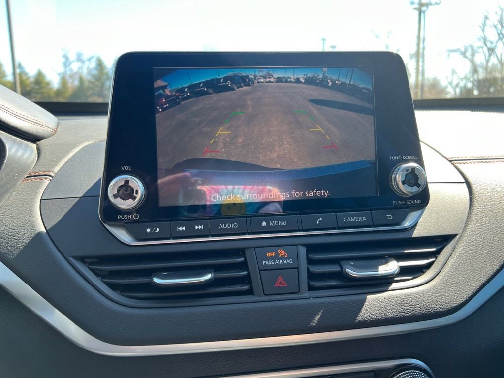 2022 Nissan Altima 2.0 SR