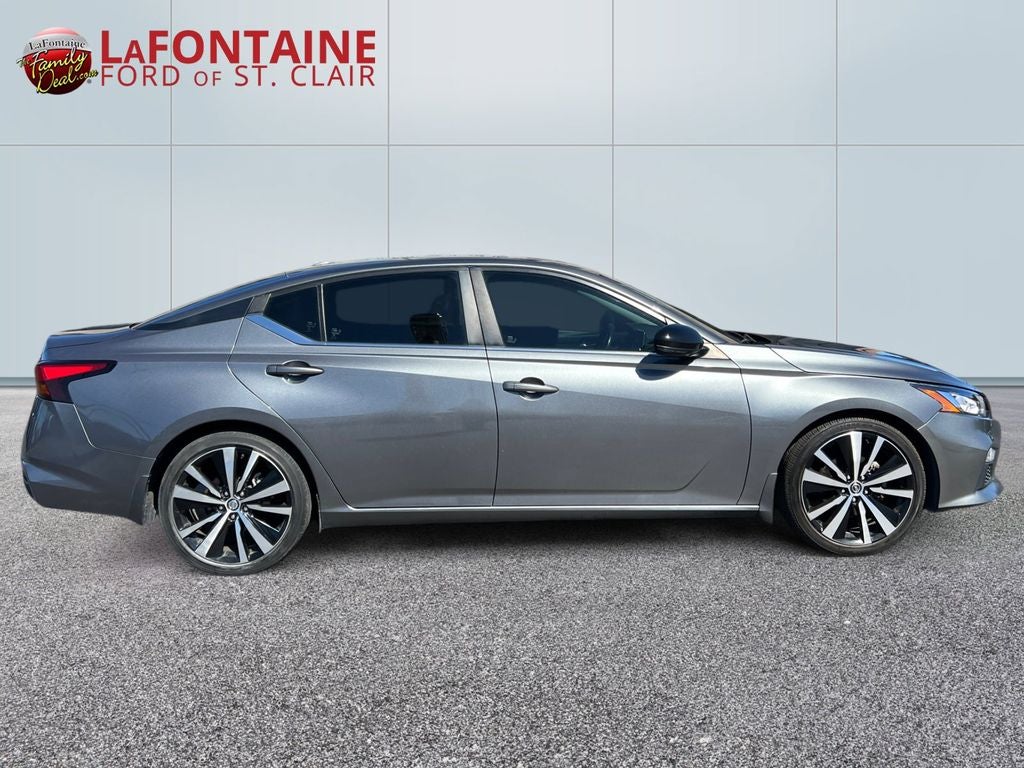2022 Nissan Altima 2.0 SR