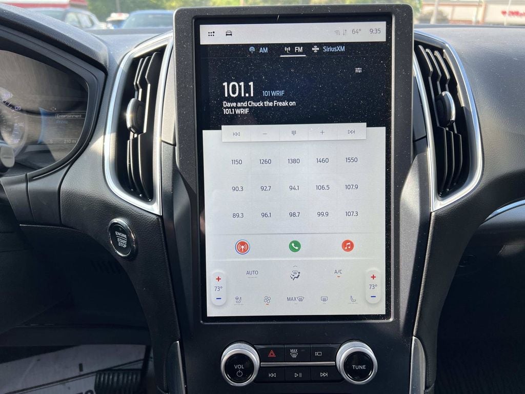 2022 Ford Edge Titanium