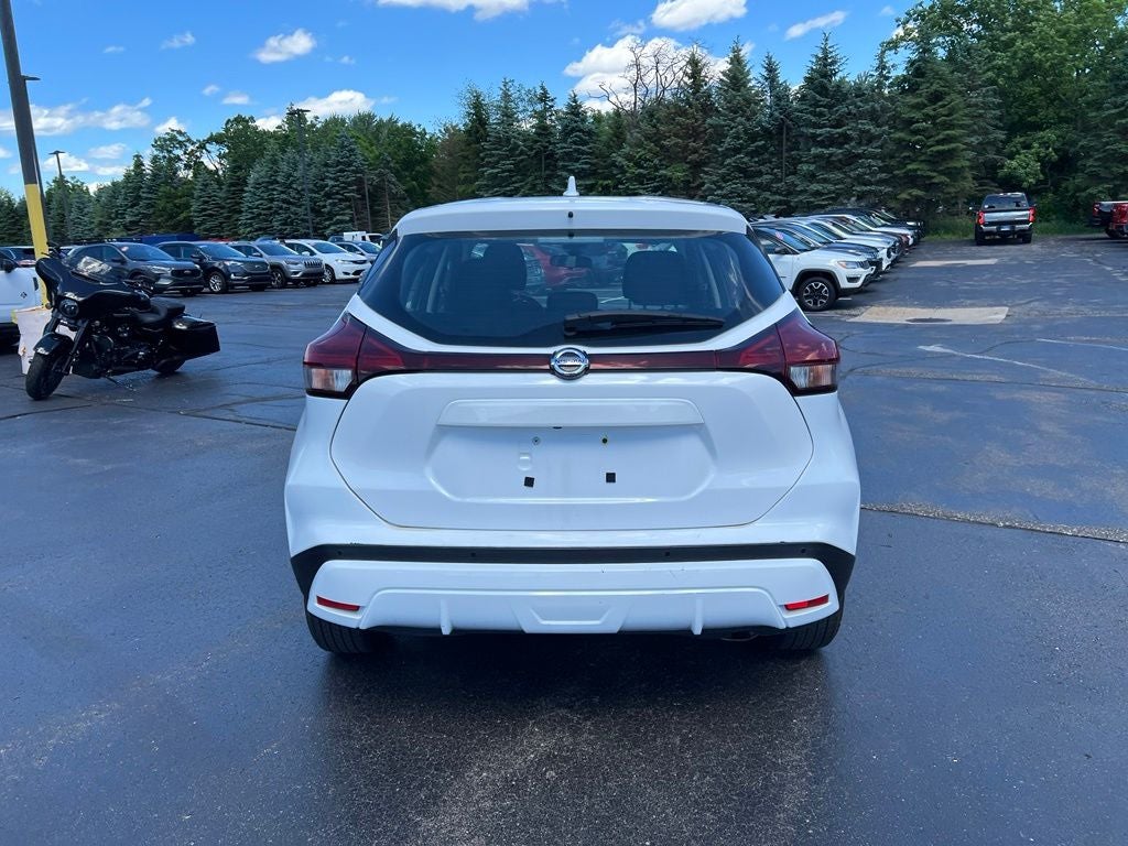 2021 Nissan Kicks S