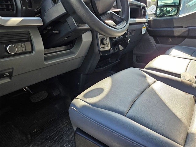 2024 Ford F-550SD XL DRW 169" WB / 84" C/A