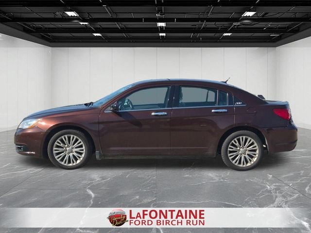 Used 2013 Chrysler 200 Limited with VIN 1C3CCBCG5DN542863 for sale in Birch Run, MI