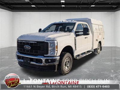 2025 Ford F-250SD XL 8' READING ENCLOSED SERVICE BODY