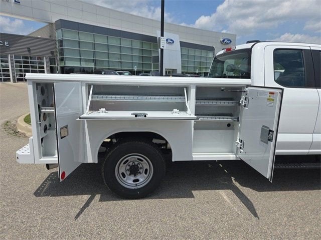 2025 Ford F-250SD XL 8' SERVICE BODY