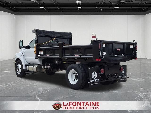 2027 Ford F-650SD Base