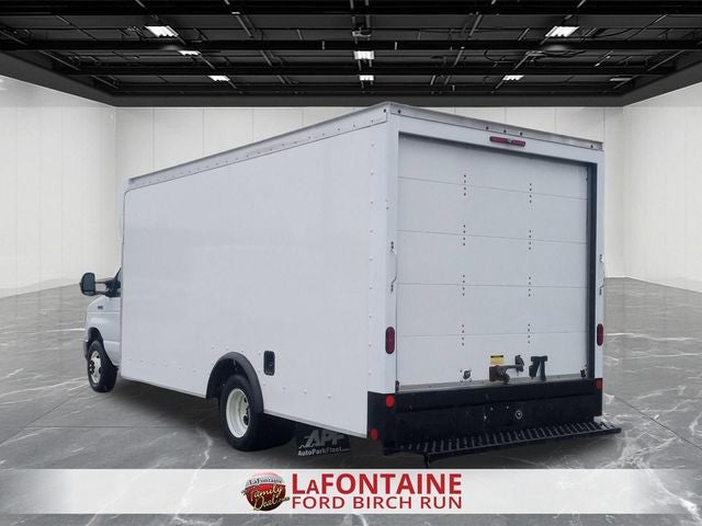 2023 Ford E-350SD Base Cutaway