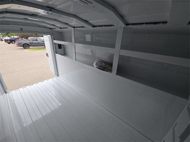 2026 Ford E-350SD Base Cutaway