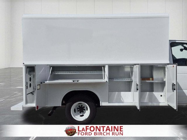 2027 Ford E-350SD Base ENCLOSED SERVICE BODY