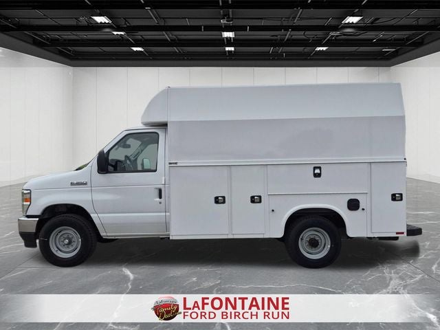 2027 Ford E-350SD Base Cutaway