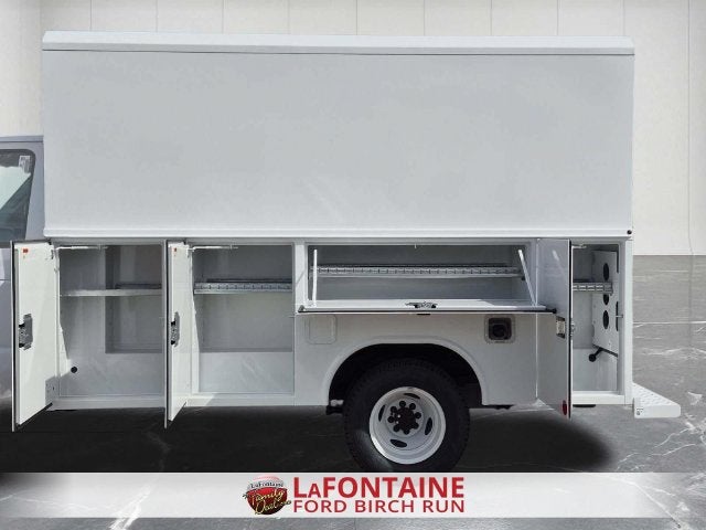 2027 Ford E-350SD Base Cutaway