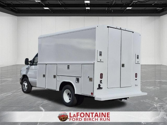 2027 Ford E-350SD Base Cutaway