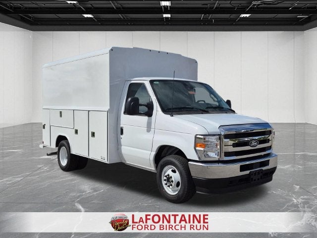 2027 Ford E-350SD Base Cutaway
