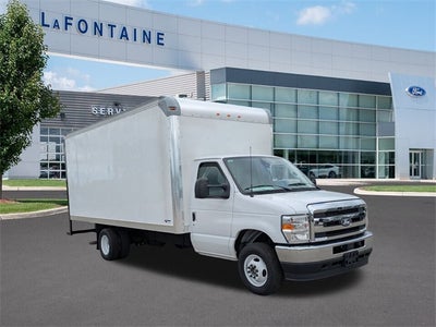 2026 Ford E-450SD Base