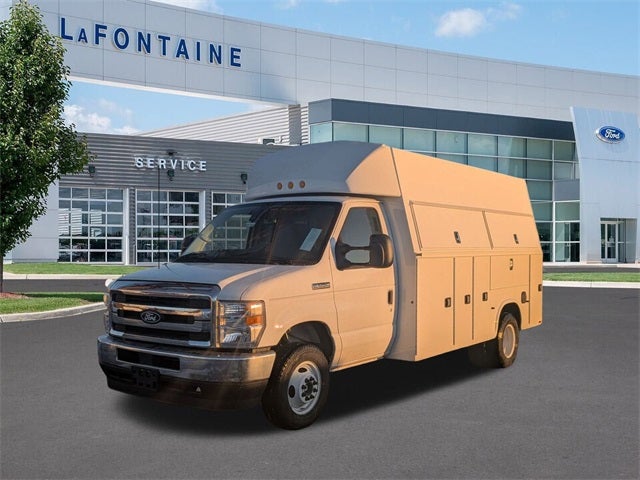 2026 Ford E-450SD Base