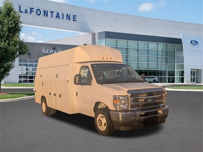 2026 Ford E-450SD Base