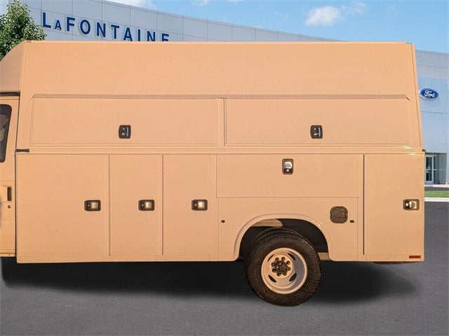 2026 Ford E-450SD Base