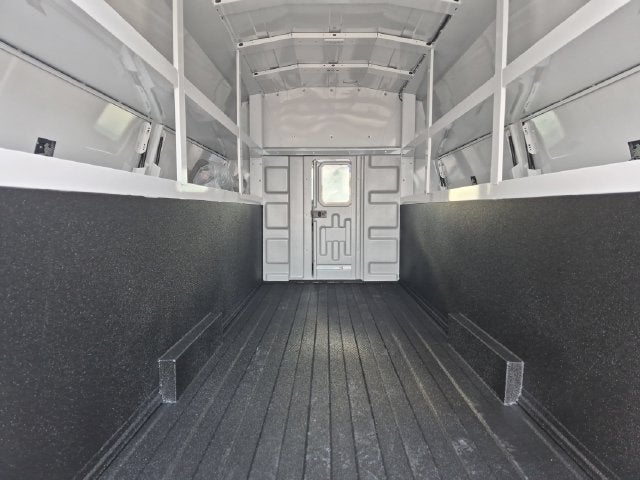 2027 Ford E-450SD Base ENCLOSED SERVICE BODY
