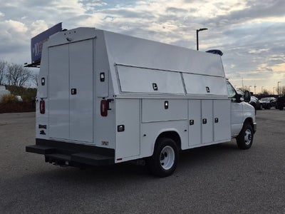 2027 Ford E-450SD Base ENCLOSED SERVICE BODY