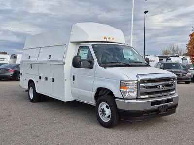 2027 Ford E-450SD Base ENCLOSED SERVICE BODY