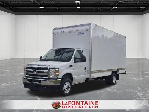 2027 Ford E-450SD Base