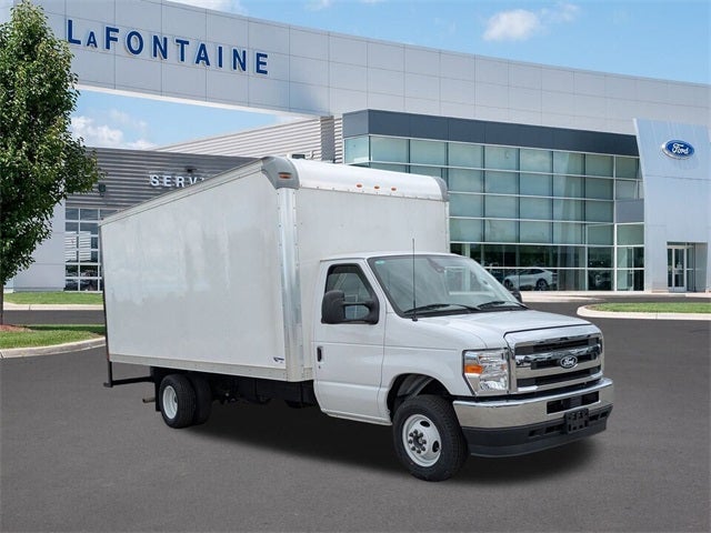 2026 Ford E-450SD Base