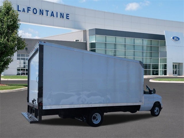 2026 Ford E-450SD Base