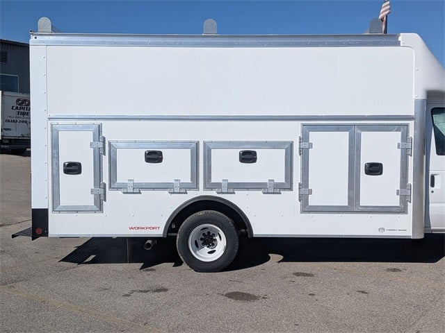 2026 Ford E-450SD Base