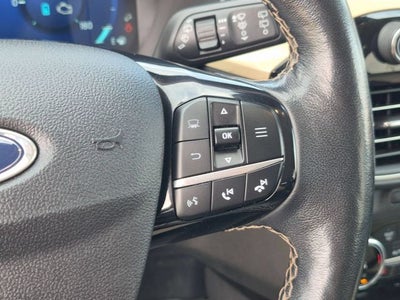 2022 Ford Escape Hybrid Titanium