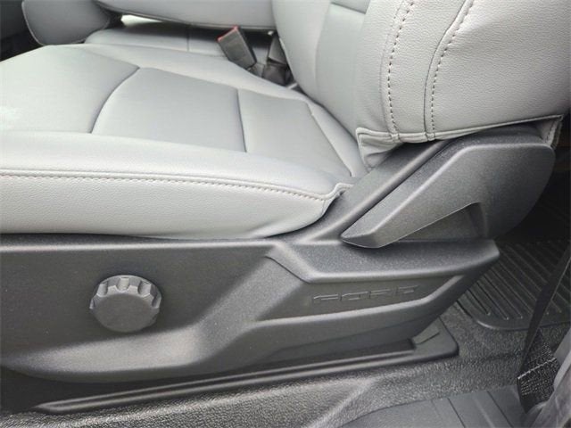 2025 Ford F-350 XL 8' SERVICE BODY