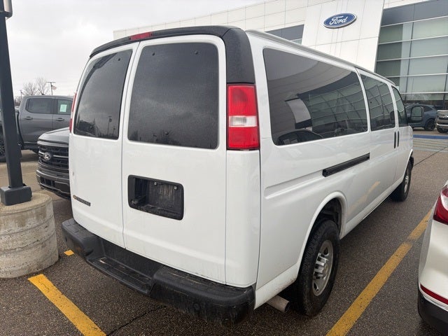 2023 Chevrolet Express 3500 LS Passenger