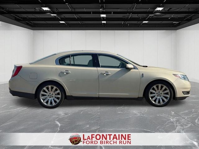 2015 Lincoln MKS Base