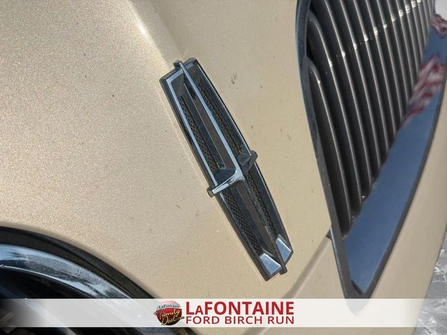 2015 Lincoln MKS Base