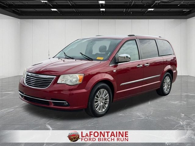 2014 Chrysler Town & Country Touring-L