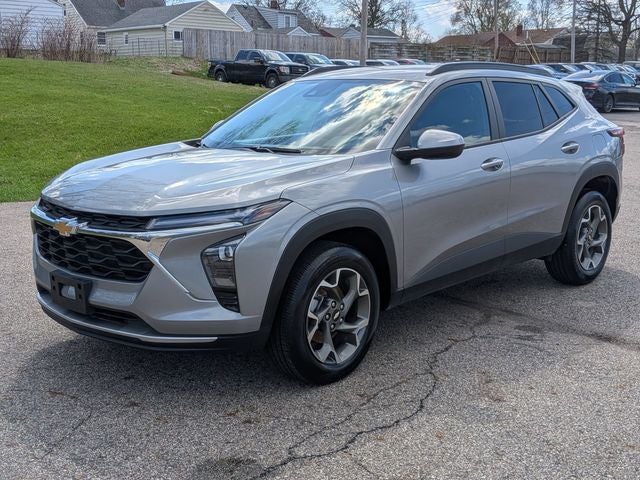 2025 Chevrolet Trax LT's photo
