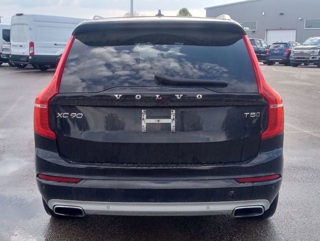 2020 Volvo XC90 T5 Momentum