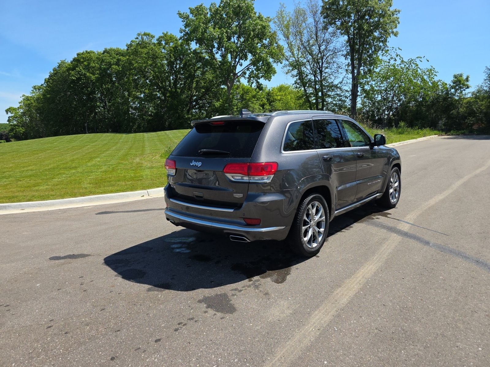 2019 Jeep Grand Cherokee Summit