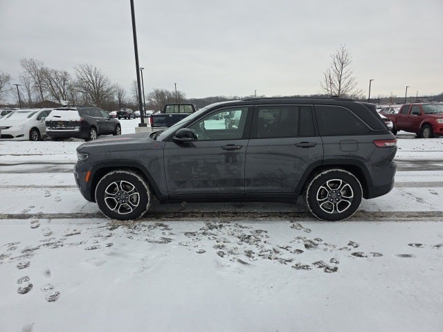 2022 Jeep Grand Cherokee Trailhawk