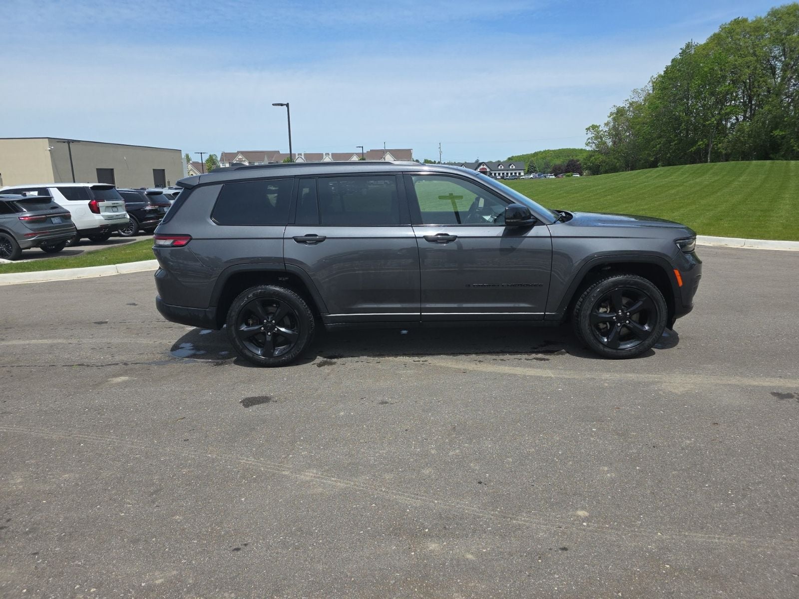 2023 Jeep Grand Cherokee L Altitude