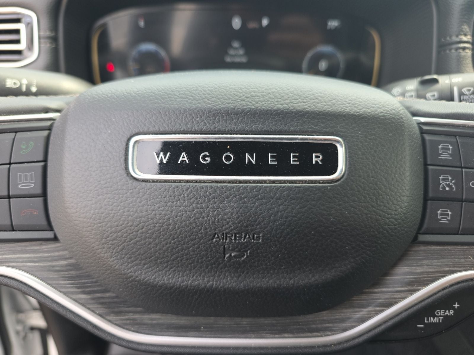 2024 Jeep Wagoneer L Series III