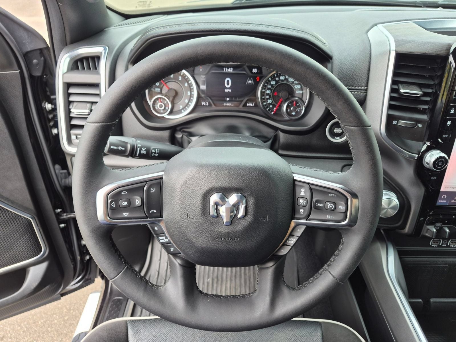 2025 RAM 1500 Laramie 4X4