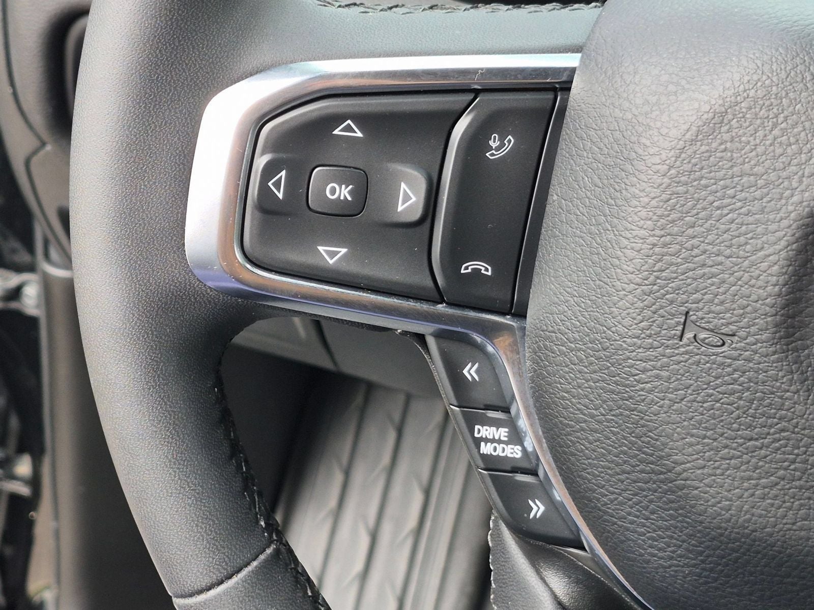 2025 RAM 1500 Laramie 4X4