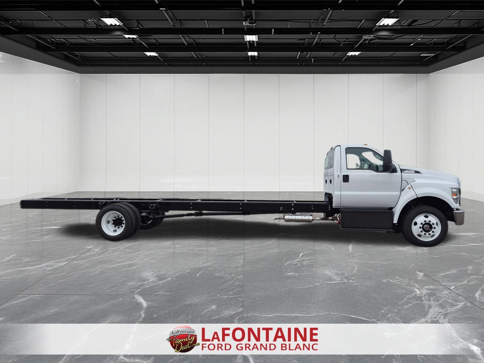 2027 Ford F-650SD Base