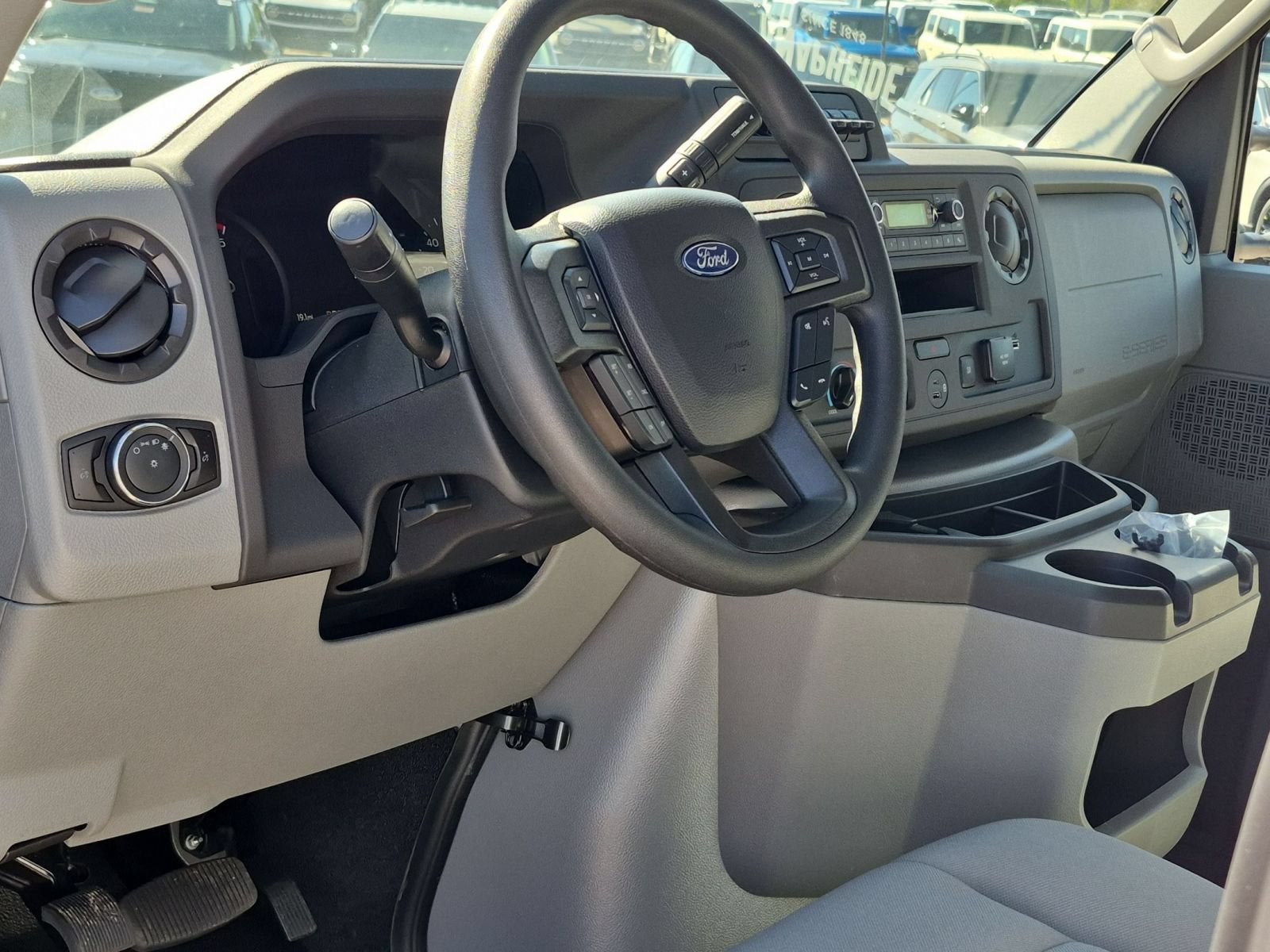 2027 Ford E-350 Knapheide Service Body