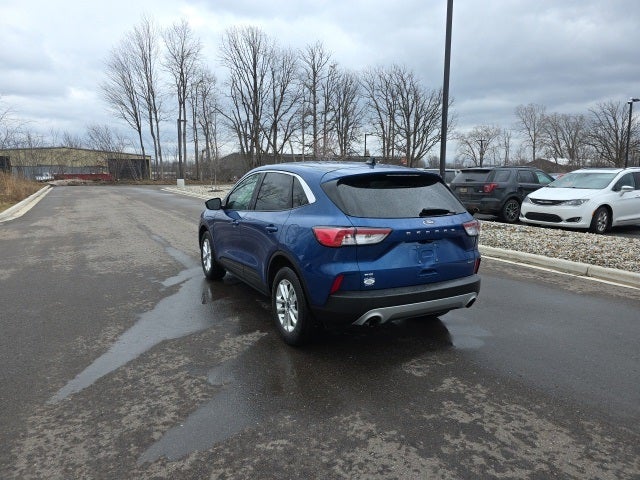 2022 Ford Escape Hybrid SE